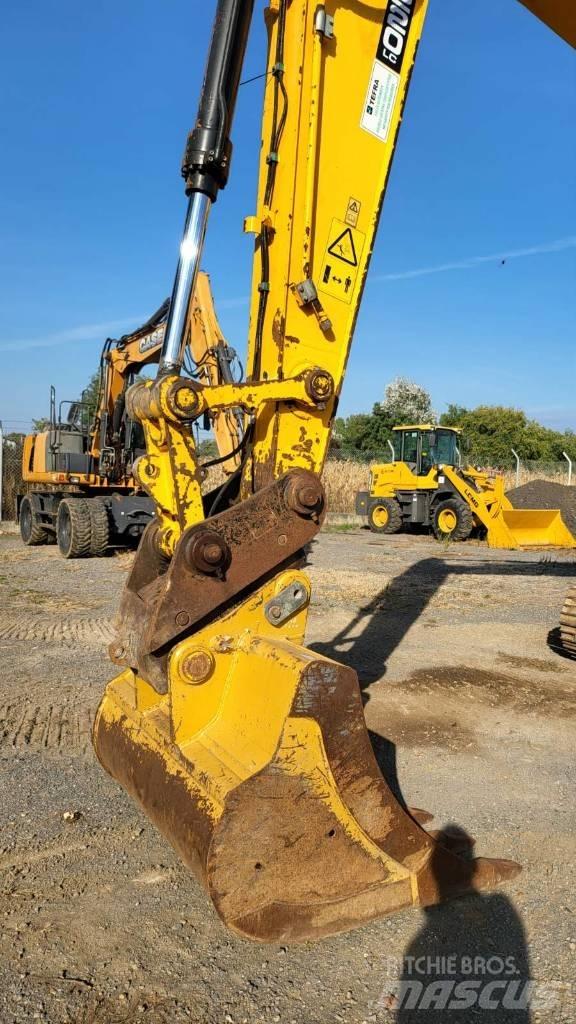 JCB JS 220 LC Rupsgraafmachines