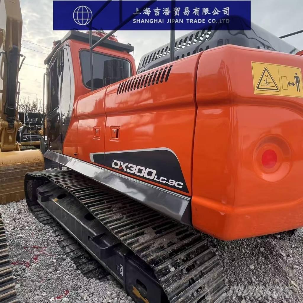 Doosan DX 300 LC Rupsgraafmachines
