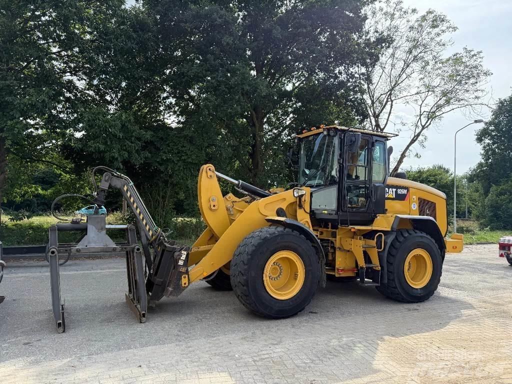 CAT 926M 4 Buckets Wielladers