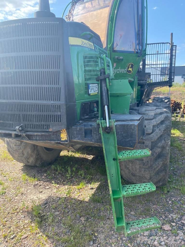 John Deere 1210 G Uitrijwagens