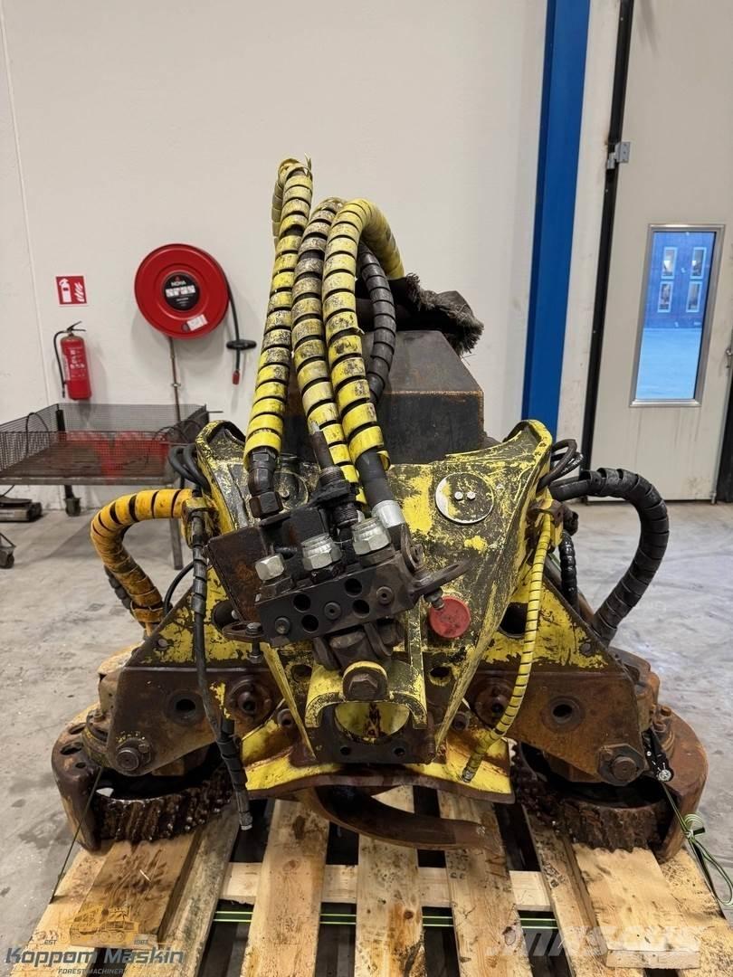 John Deere H480C Boomvelkoppen