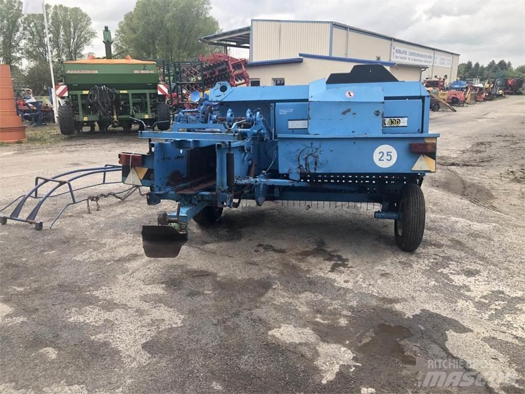 Fortschritt K 430 Vierkante balenpers
