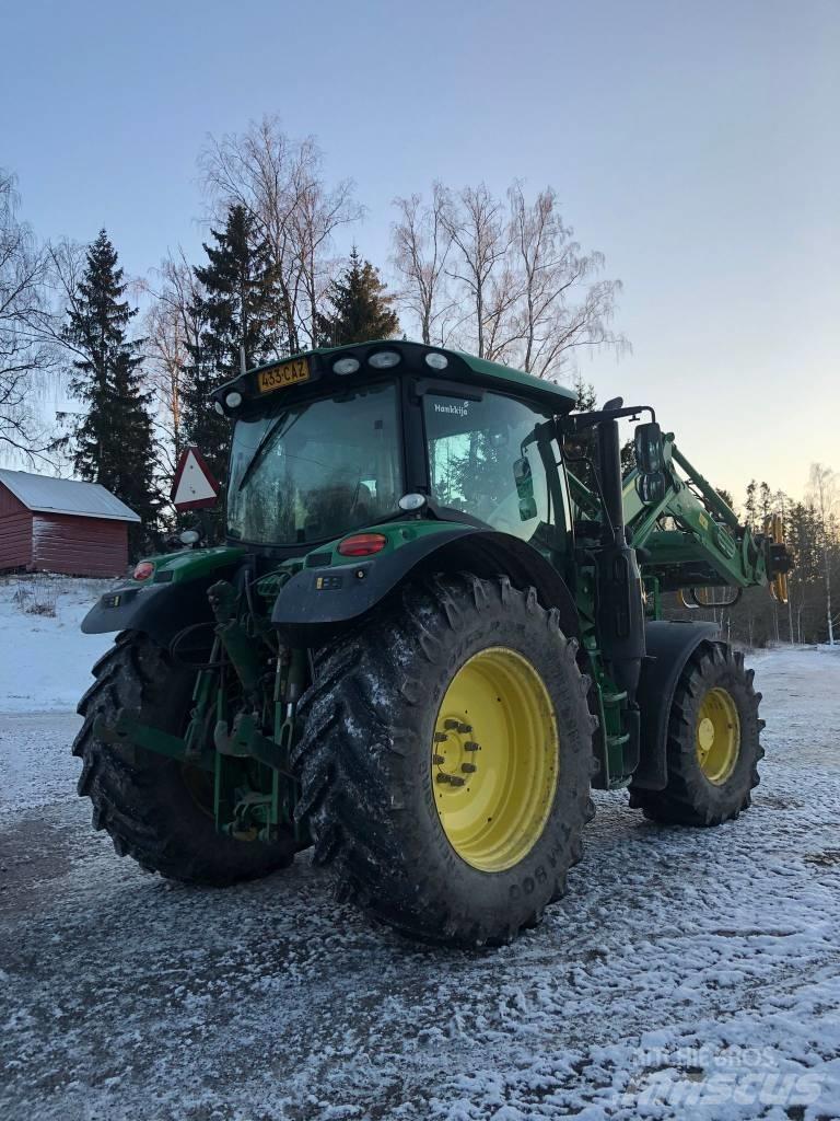 John Deere 6130 R Tractoren