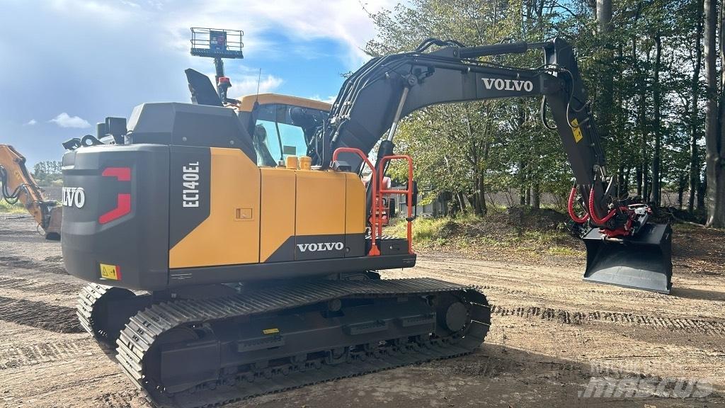 Volvo EC 140 E Rupsgraafmachines