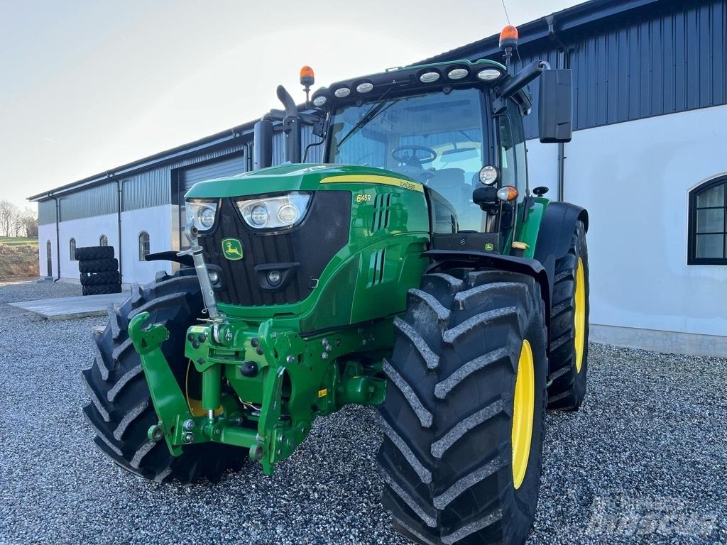 John Deere 6145 R Tractoren