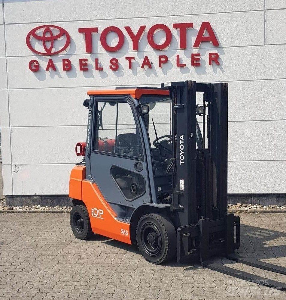Toyota 02-8FGF25 LPG heftrucks