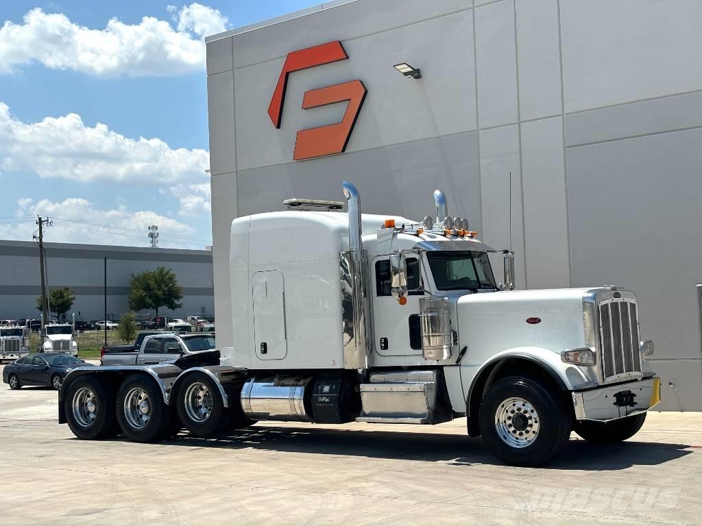 Peterbilt 389 Trekkers