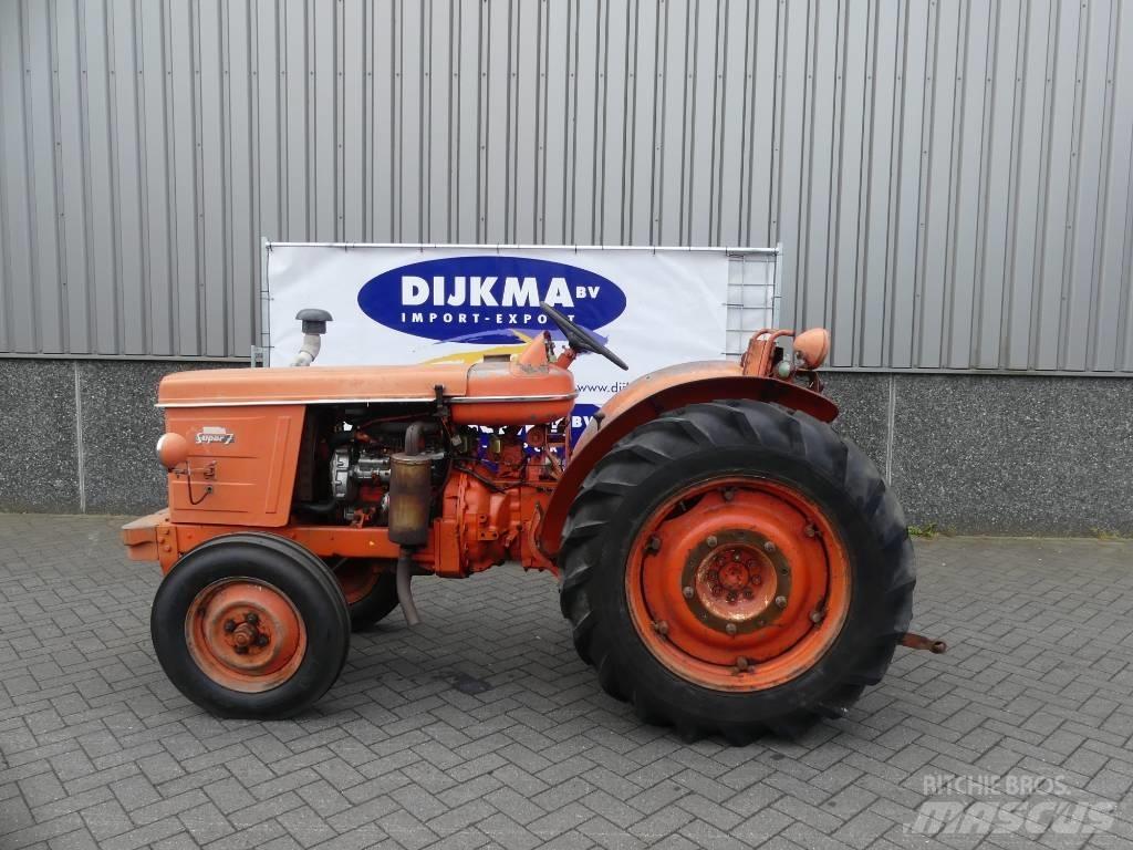 Renault Super 7 Tractoren