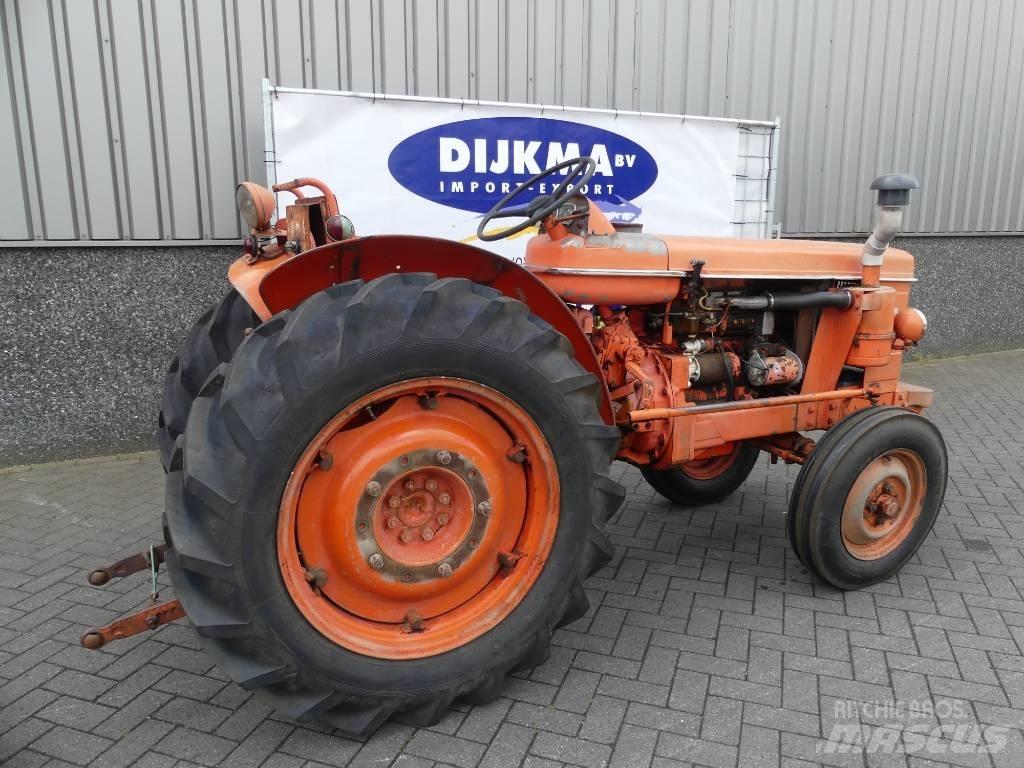Renault Super 7 Tractoren