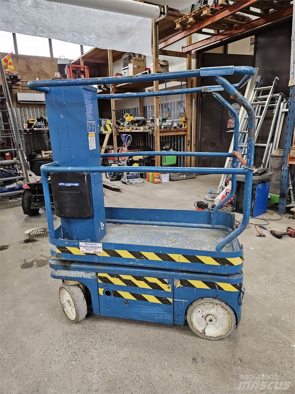 UpRight TM 12 Personenliften en invalideliften