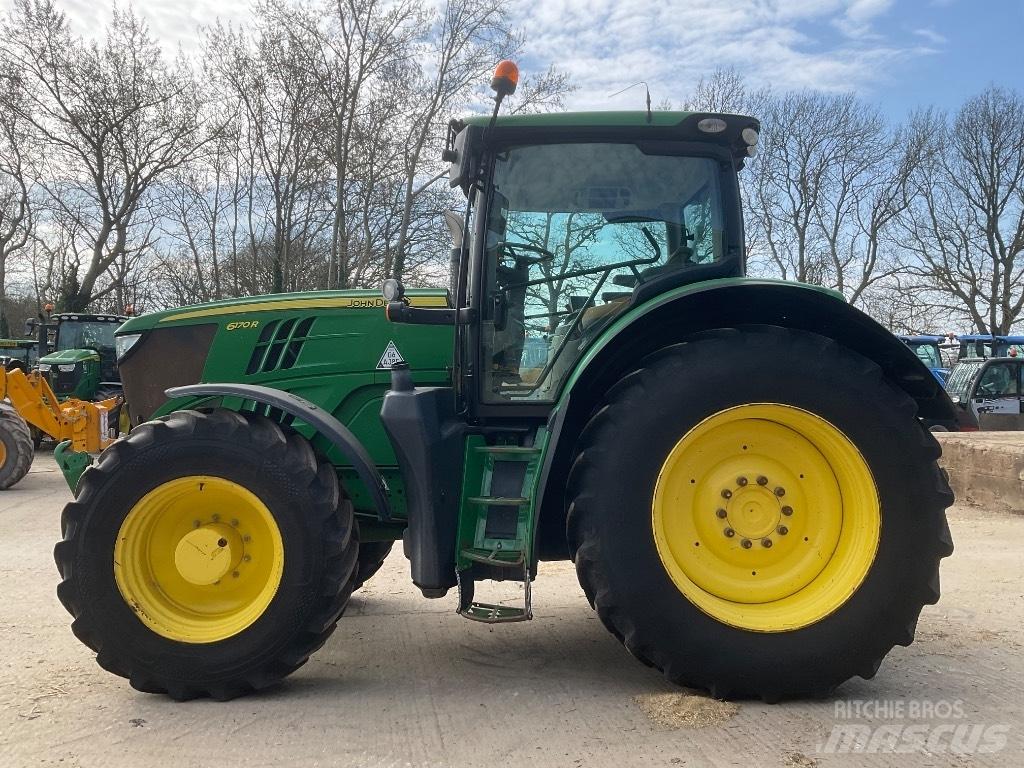 John Deere 6170 R Tractoren