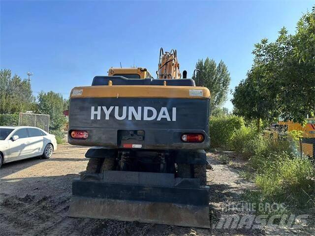 Hyundai 210W Wielgraafmachines