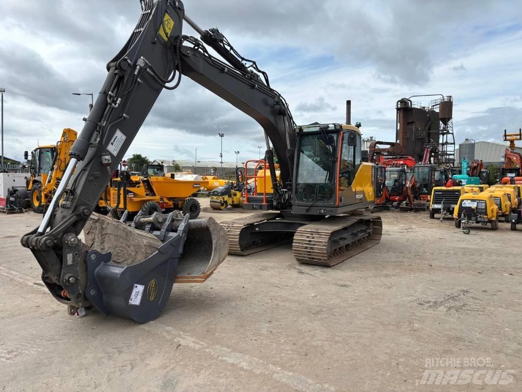 Volvo EC 140 E Rupsgraafmachines