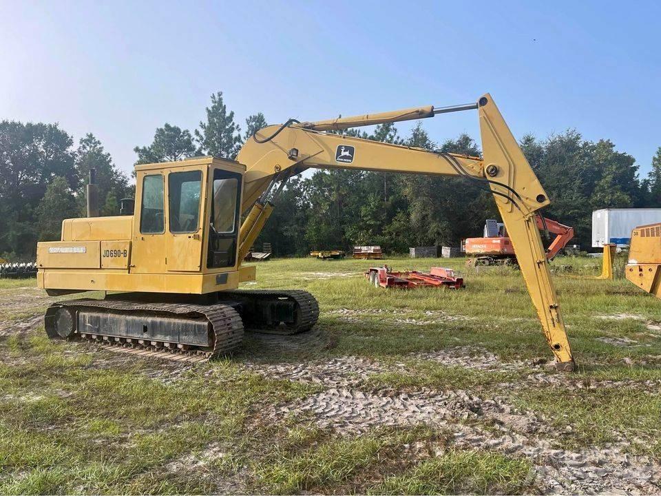 John Deere 690 B Rupsgraafmachines