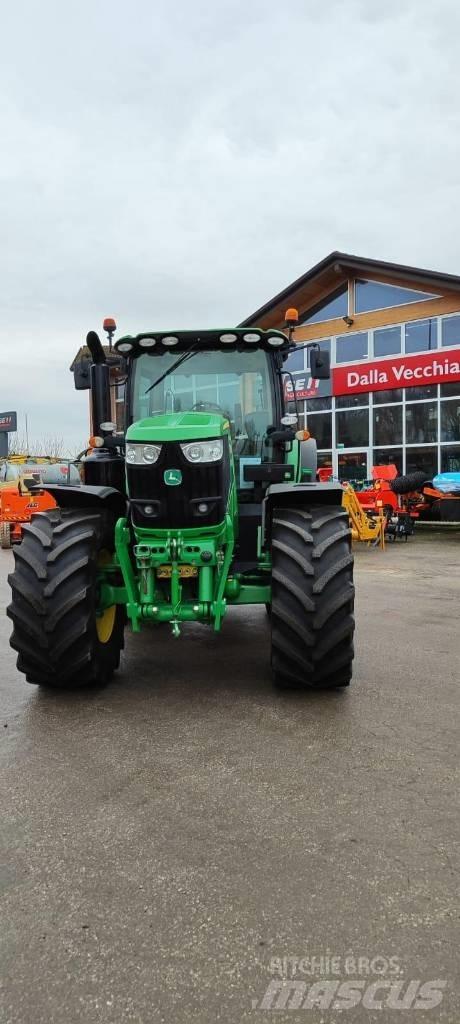 John Deere 6175 R Tractoren