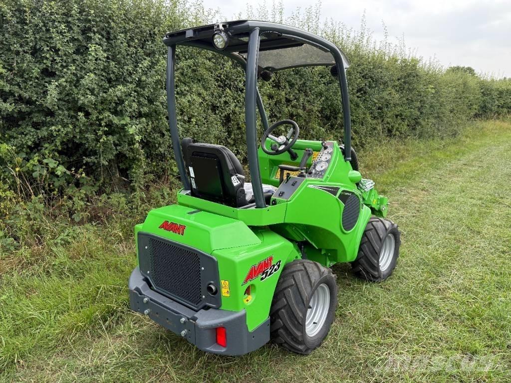 Avant 523 Miniladers