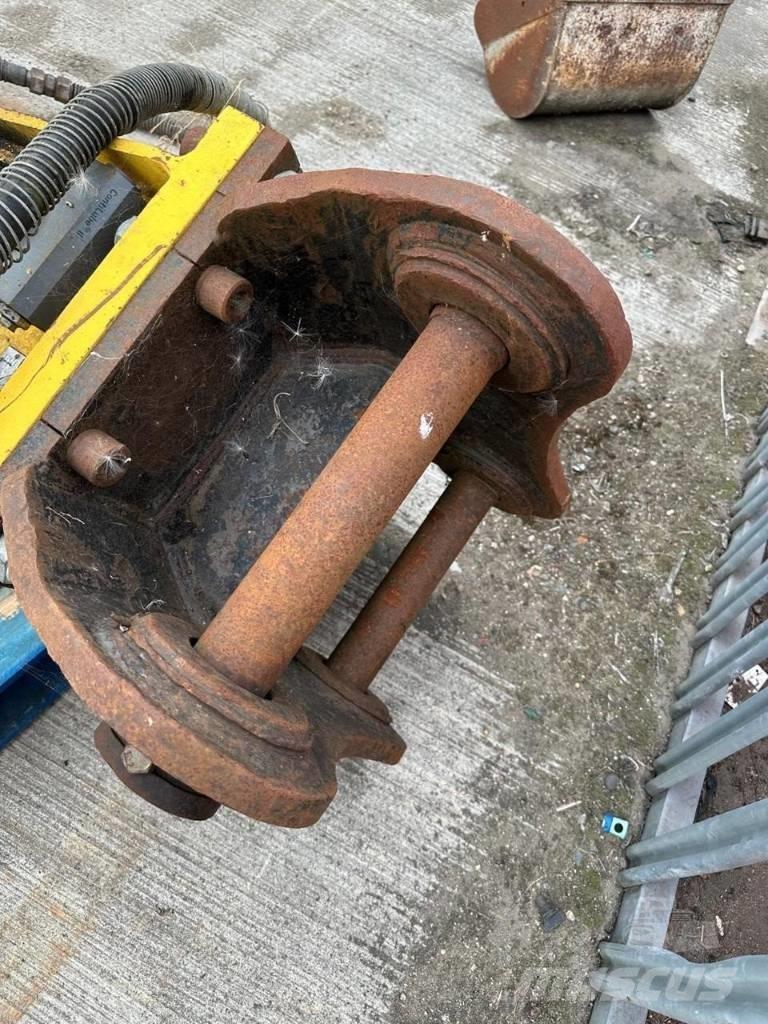 Atlas Copco MB 1200 Hamers en brekers