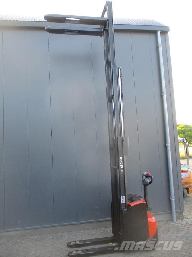 Toyota SWE 120L Meeloop stapelaar