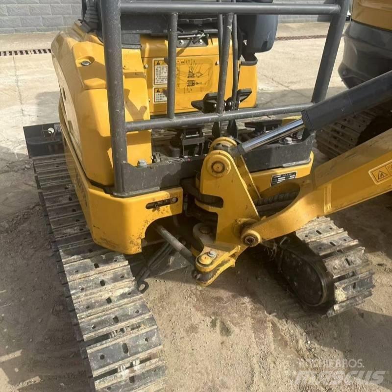 XCMG XE 17 U Rupsgraafmachines
