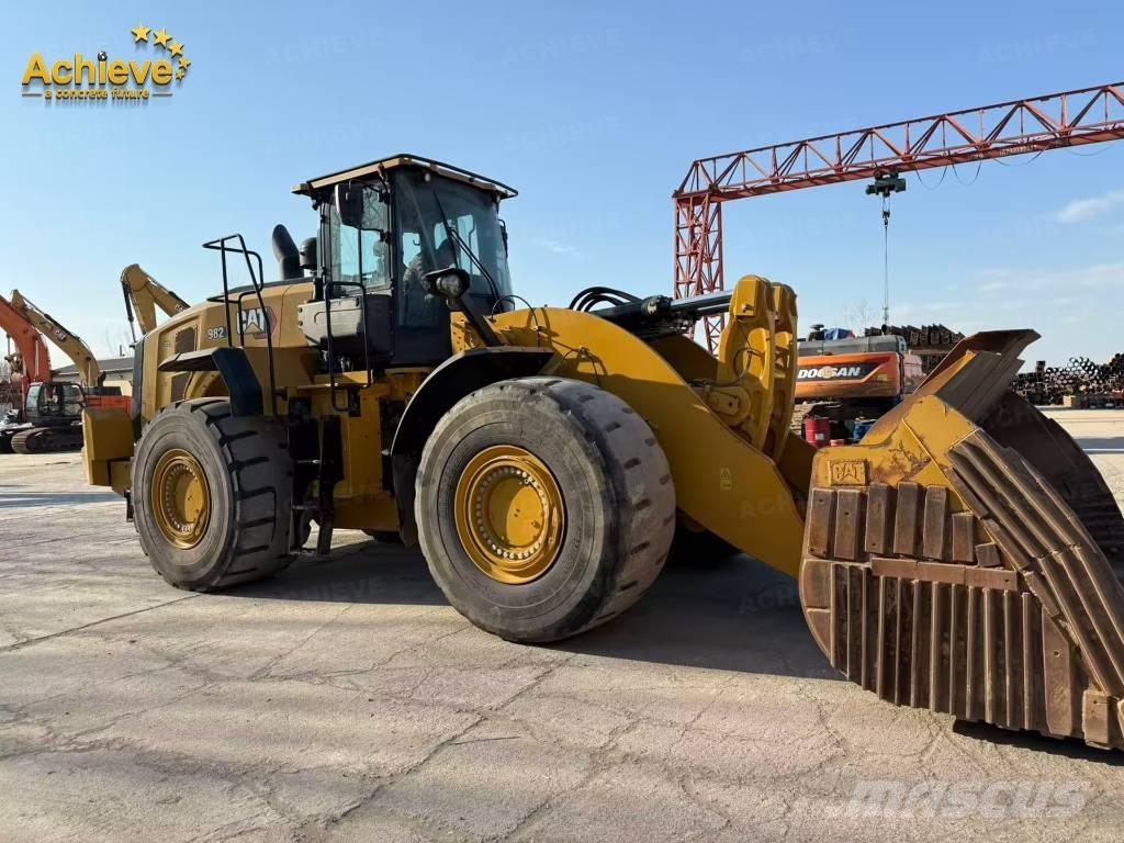 CAT 982 Wielladers