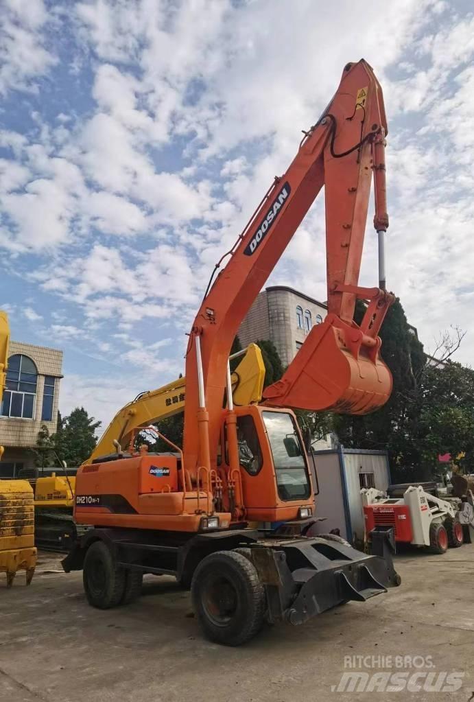 Doosan DH 210 W-7 Wielgraafmachines