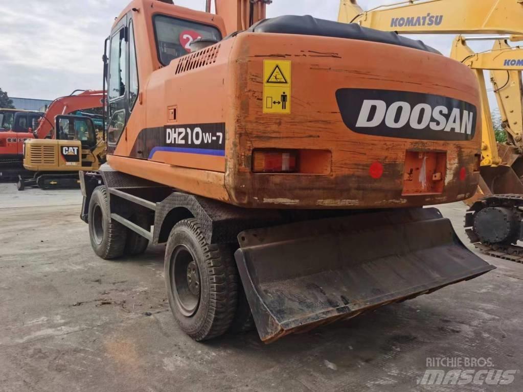 Doosan DH 210 W-7 Wielgraafmachines