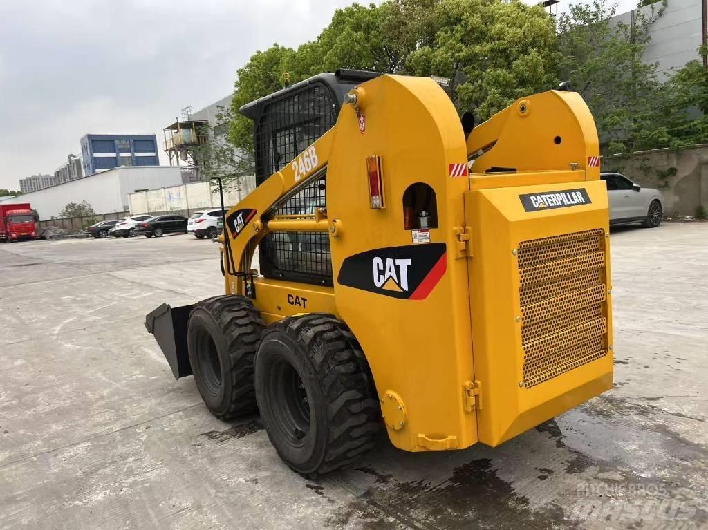 CAT 246 B Miniladers