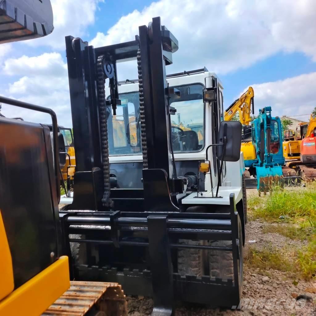 TCM FD100 Diesel heftrucks