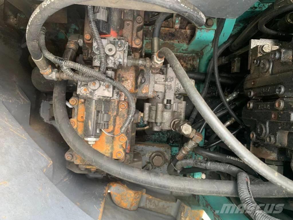 Kobelco SK 135 Rupsgraafmachines