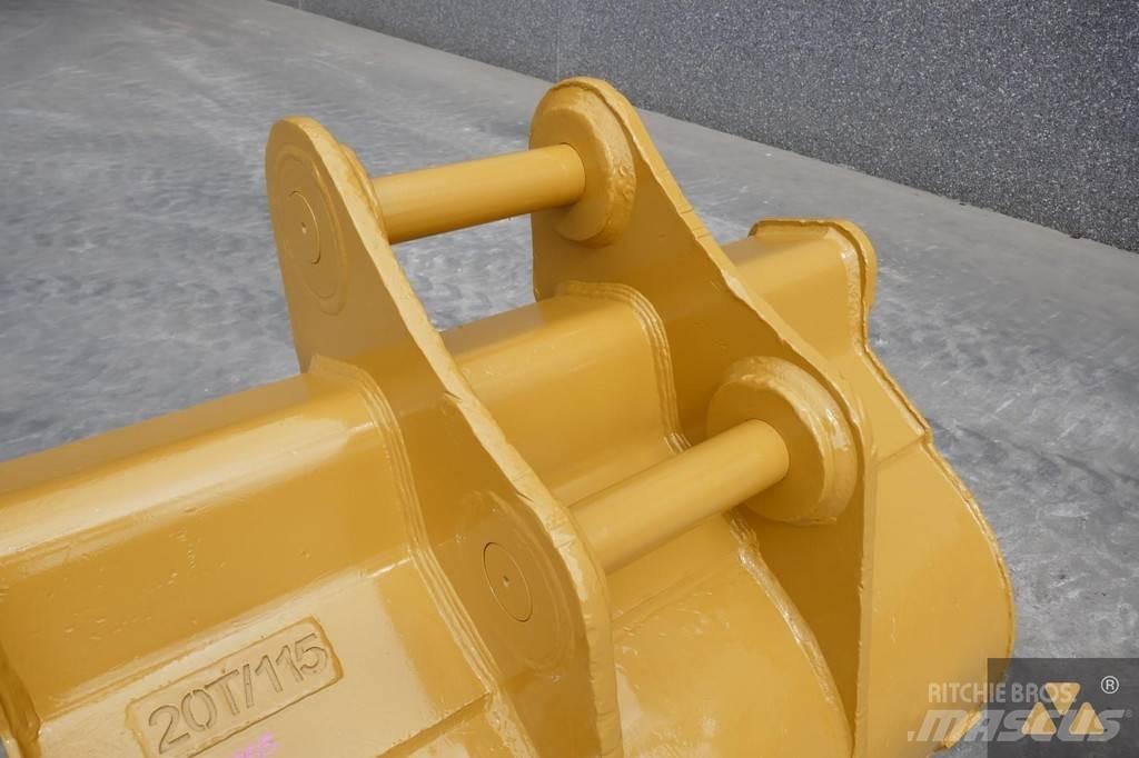 CAT 320 Bucket Bakken
