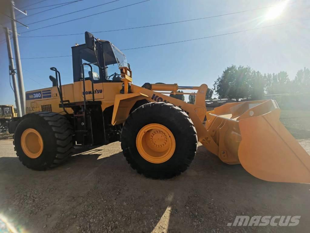 Komatsu WA 380 Wielladers
