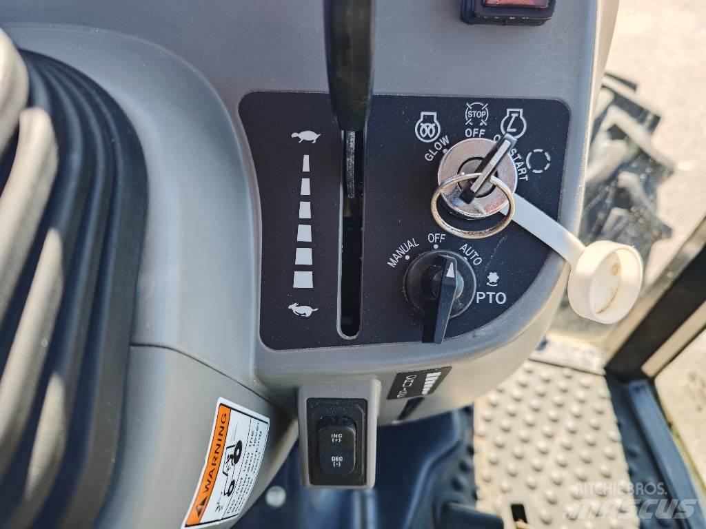 TYM T503 HST Werktuigdragers
