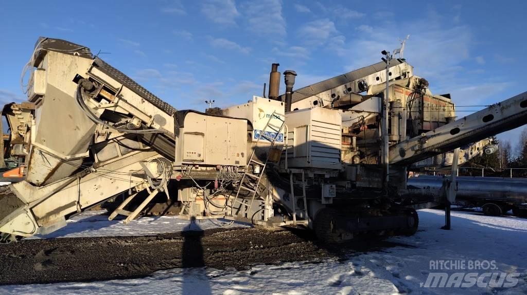 Metso LT 200 HPB Mobile crushers