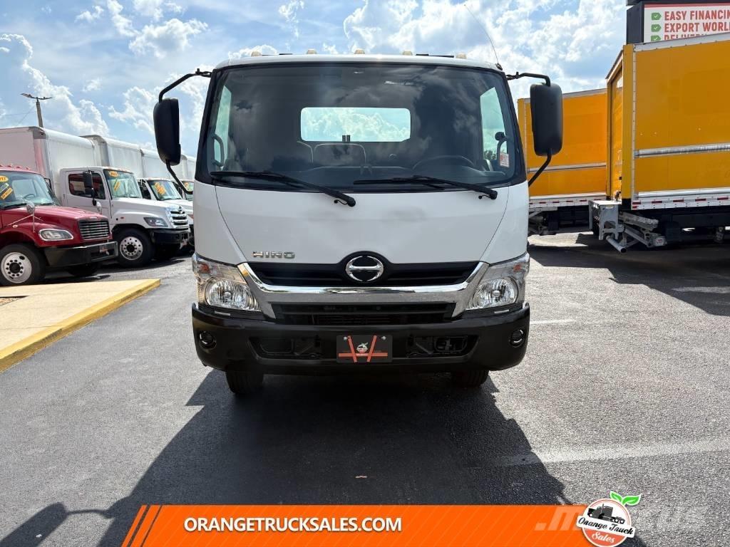 Hino 155 Sleepwagens