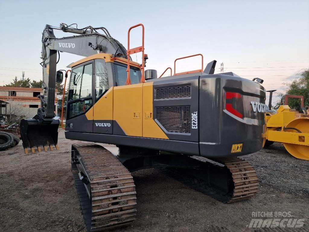 Volvo EC 220 E Rupsgraafmachines