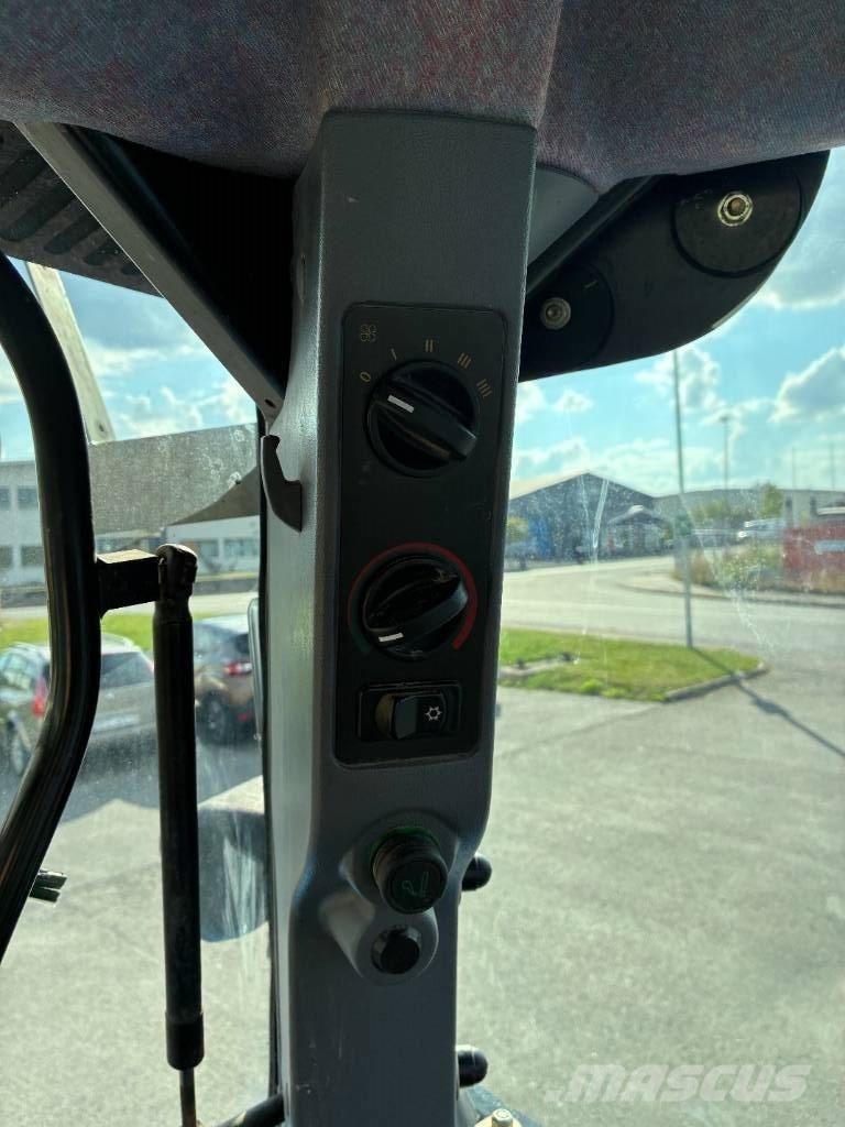 New Holland TS 130 A Tractoren