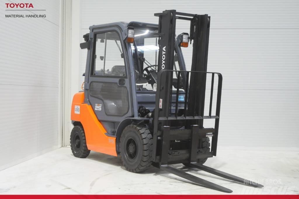 Toyota 02-8 FGF 25 LPG heftrucks