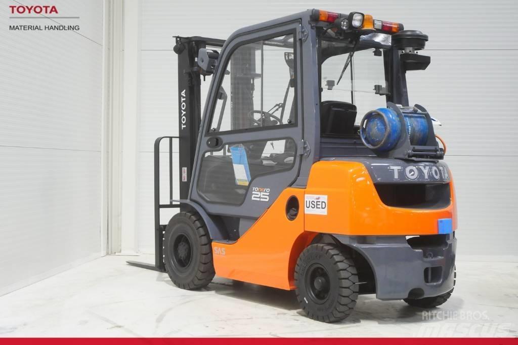 Toyota 02-8 FGF 25 LPG heftrucks