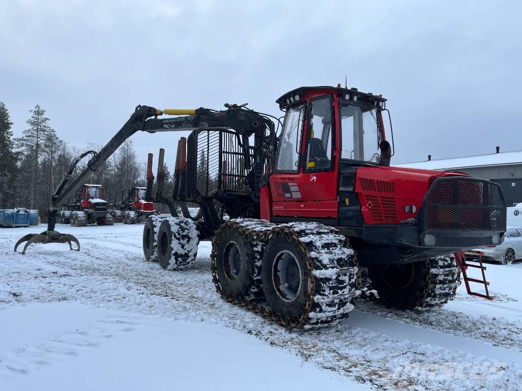 Komatsu 895 Uitrijwagens