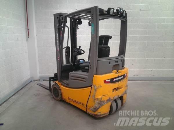 Jungheinrich EFG 215 Elektrische heftrucks