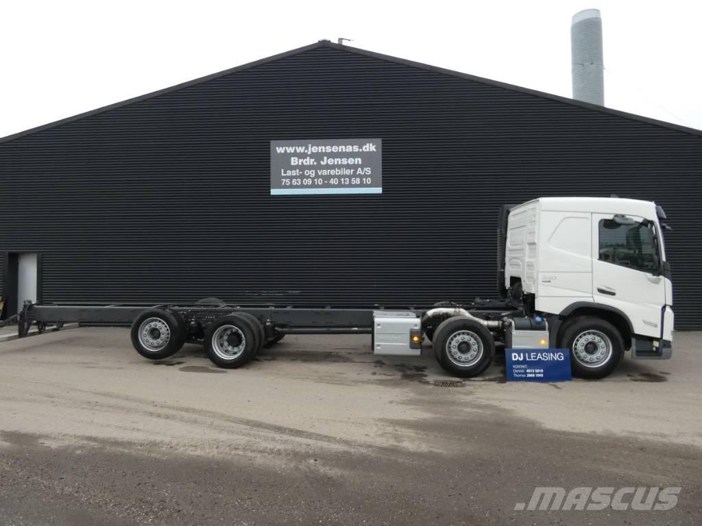 Volvo FM 330 Chassis met cabine