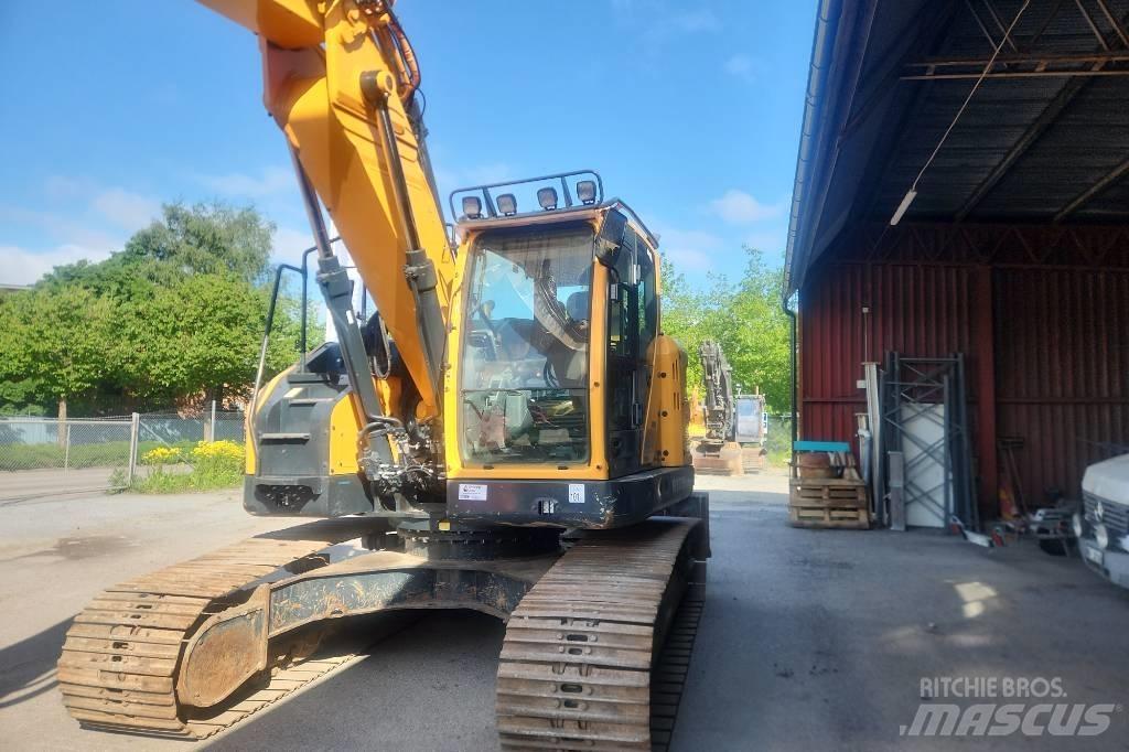 Hyundai HX 235 LCR Rupsgraafmachines