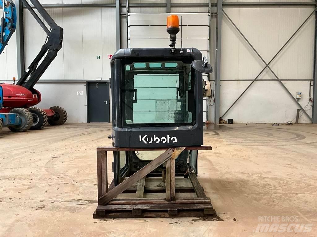 Kubota U 48-4 / U 55-4 Cabine en interieur