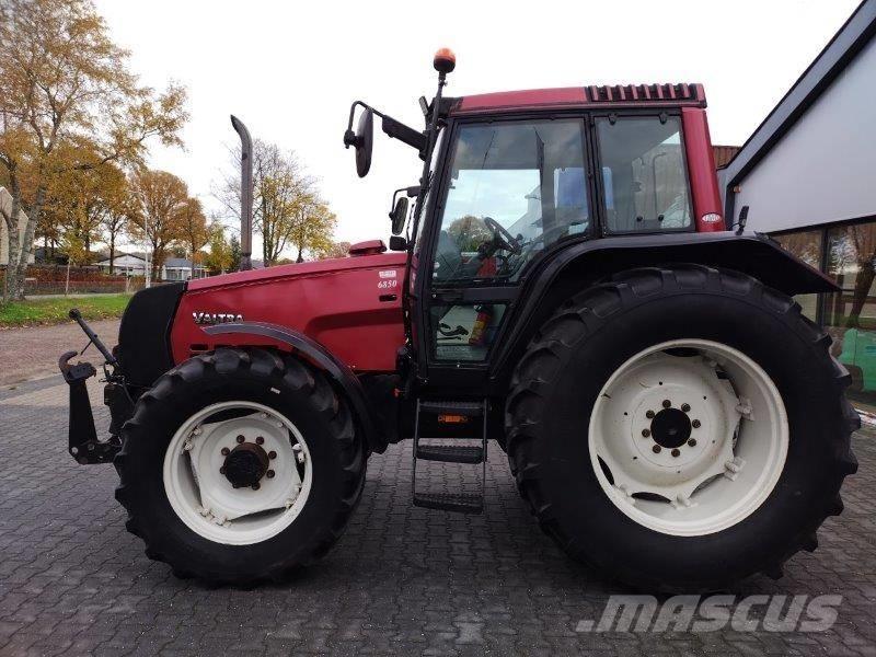 Valtra 6850 Tractoren