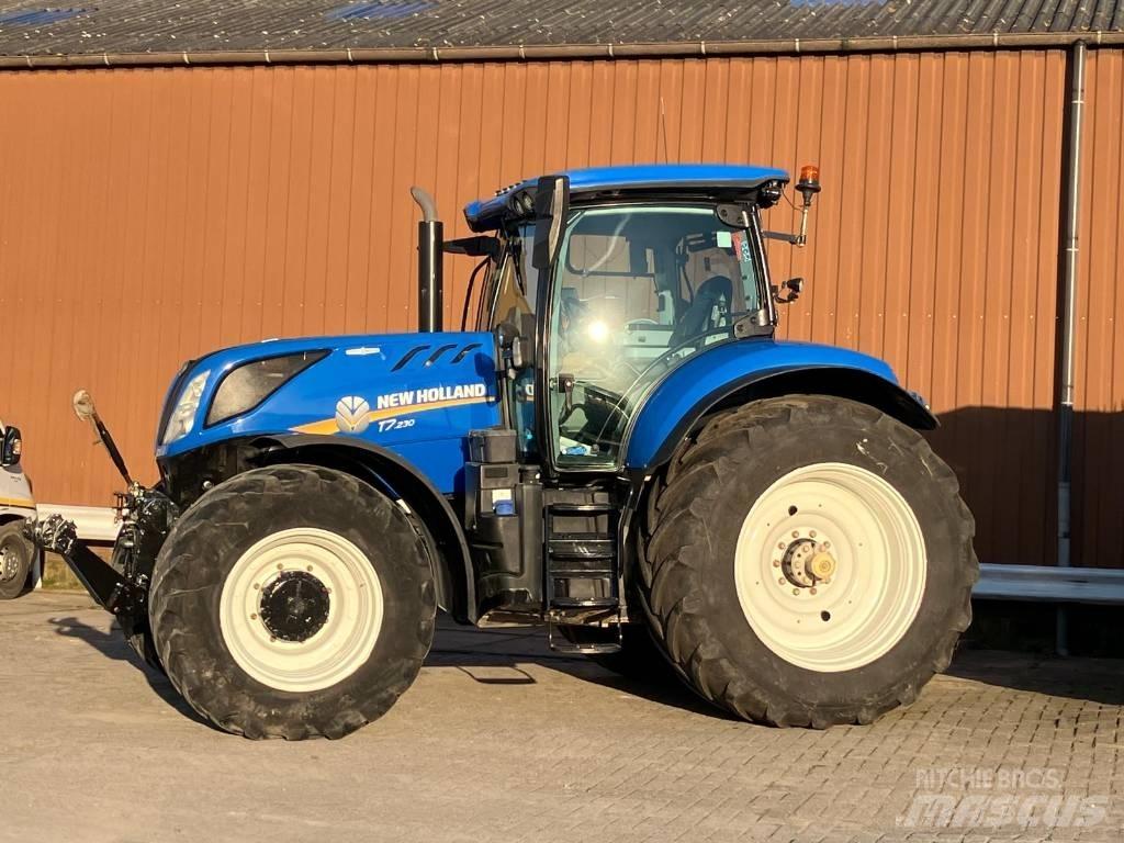 New Holland T 7.230 Tractoren