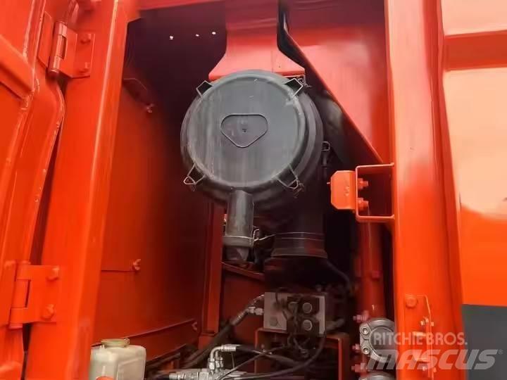 Doosan DX 225 LC Rupsgraafmachines
