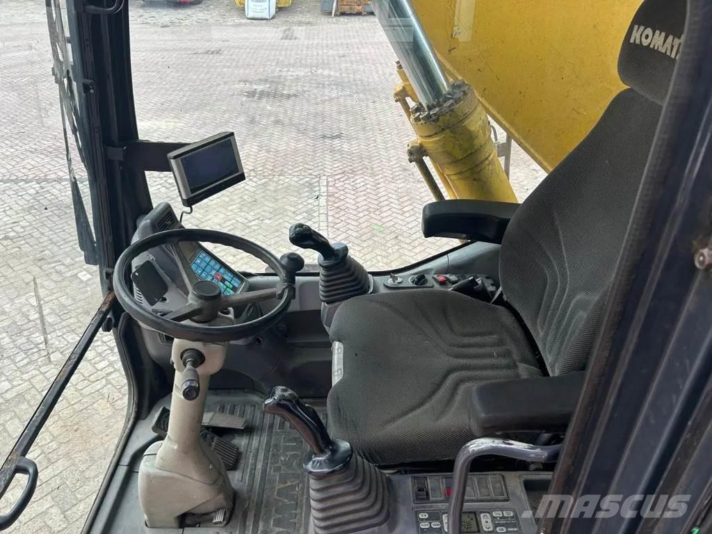 Komatsu PW200 Wielgraafmachines