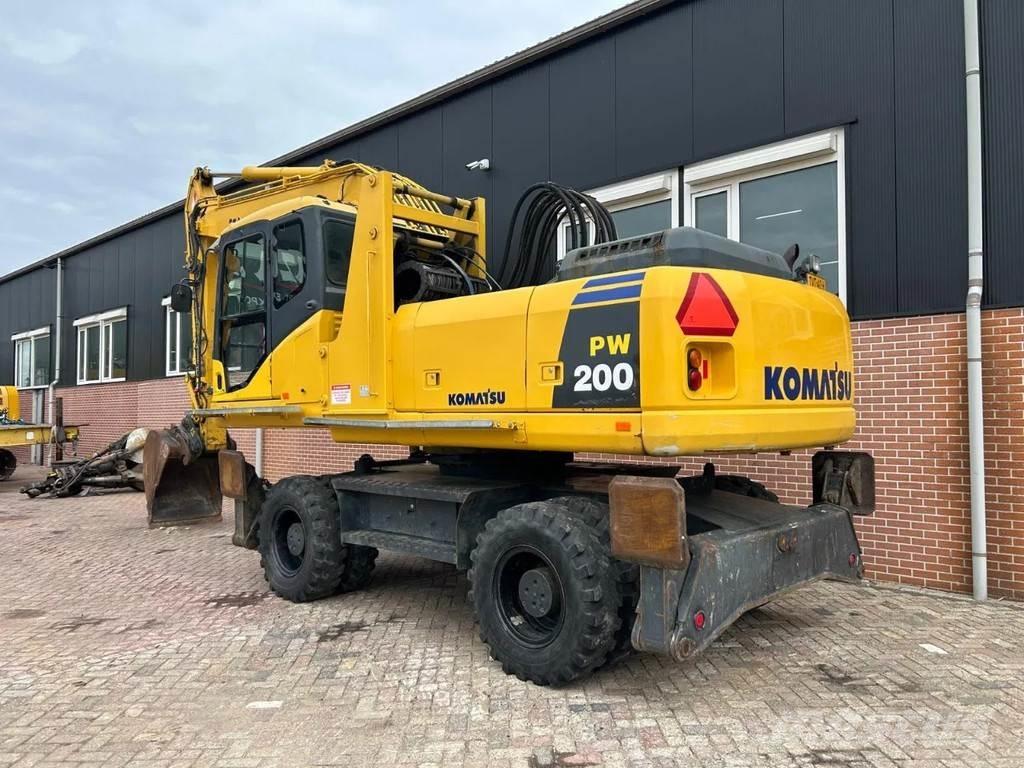 Komatsu PW200 Wielgraafmachines
