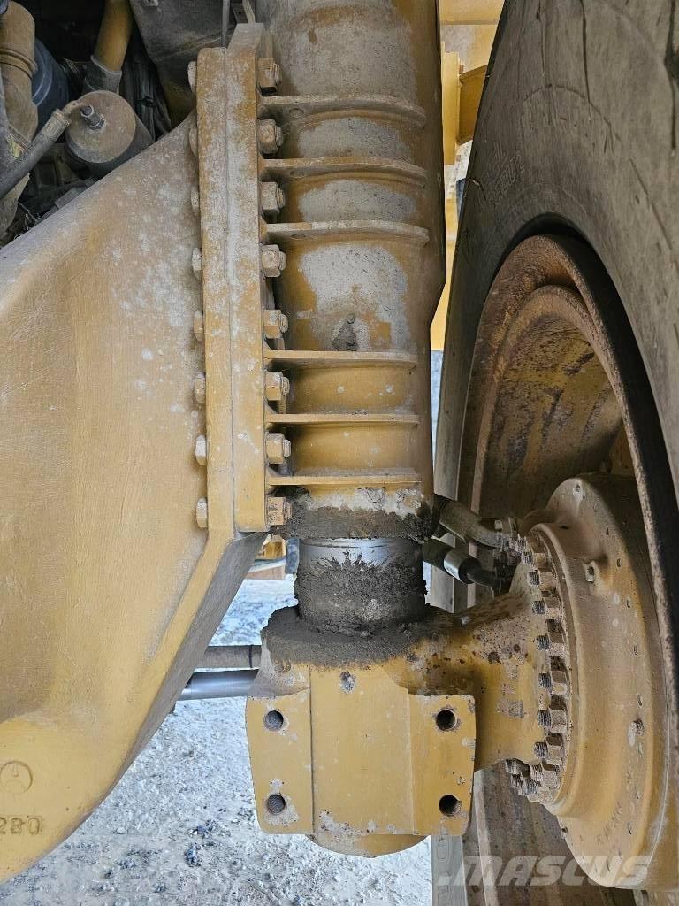 CAT 777 D Starre dumpers