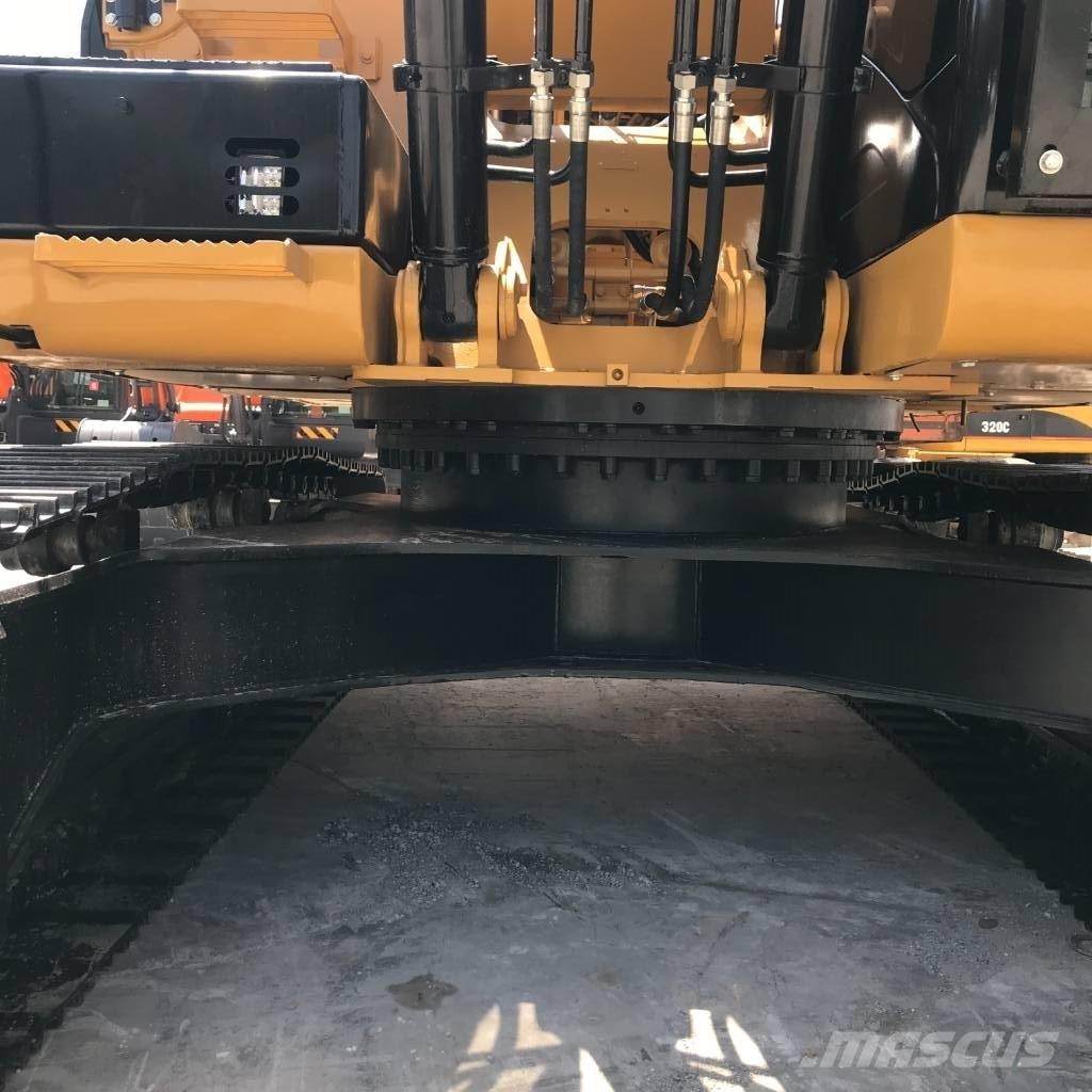 CAT 320 D L Rupsgraafmachines